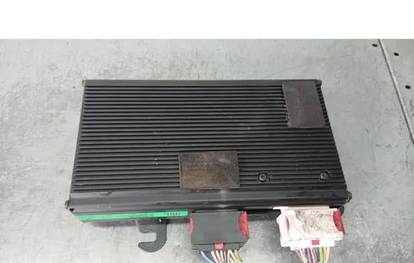 Peugeot 607 Aerial antenna amplifier 9651773880