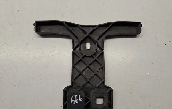 Mercedes-Benz C W204 Radiator support slam panel bracket 2048850736 A2048850736