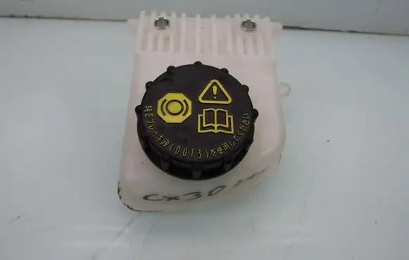 Mazda CX-30 Brake fluid reservoir filler cap with level sensor BDNP43551 CX30