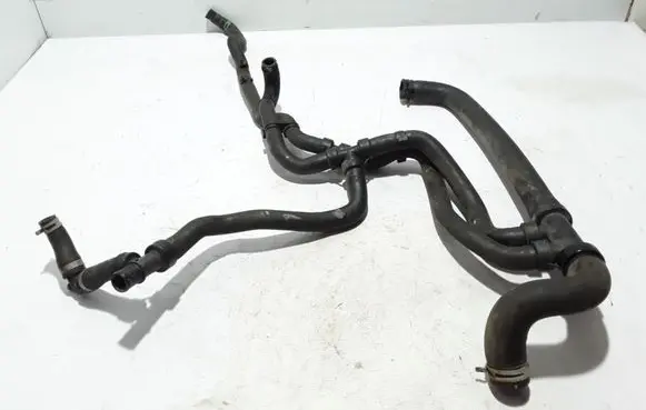 Renault Megane IV Engine coolant pipe/hose 215033860R