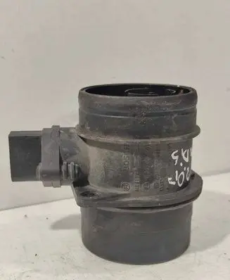 Volkswagen Touareg I Mass air flow meter 074906461B 0281002461