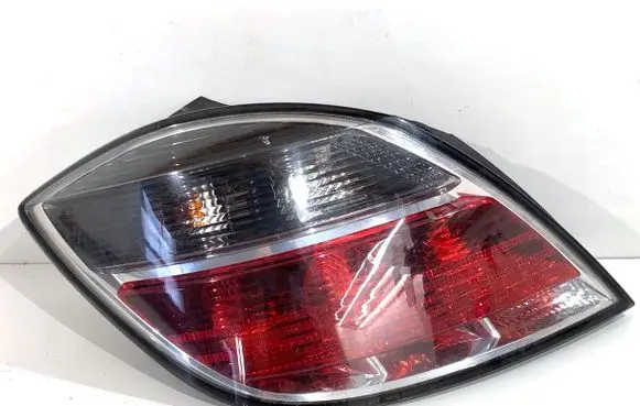 Opel Astra H Rear/tail lights 13222324