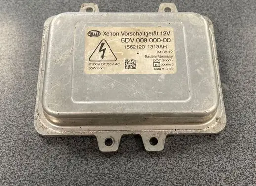 Volkswagen Touareg I Headlight ballast module Xenon 156212011313AH 5DV00900000