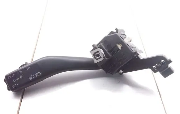 Skoda Octavia Mk2 (1Z) Indicator stalk 1K0953513A 01103501