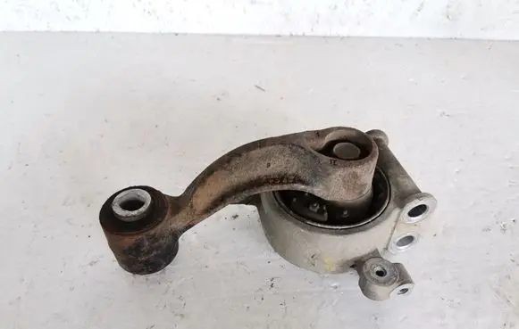 Nissan Murano Z51 Gearbox mount
