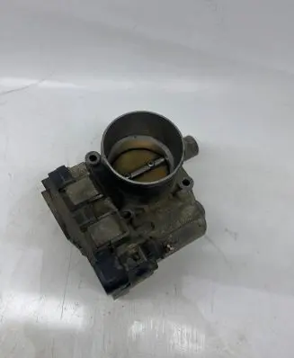 Volkswagen Touran I Throttle valve 03C133062A