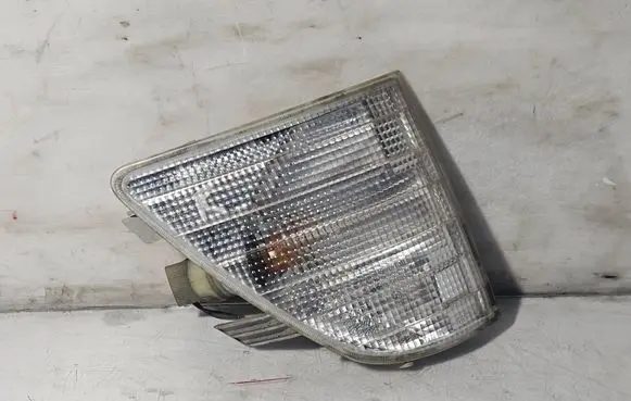 Mercedes-Benz Sprinter W901 W902 W903 W904 Front indicator light 185177B