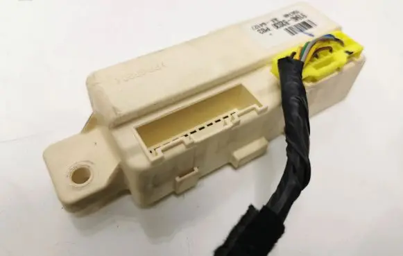 KIA Soul Fuse module 91940B2030 15074N AK64127