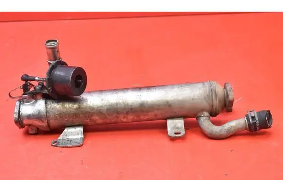 Volkswagen PASSAT B6 EGR valve cooler 03L131512B