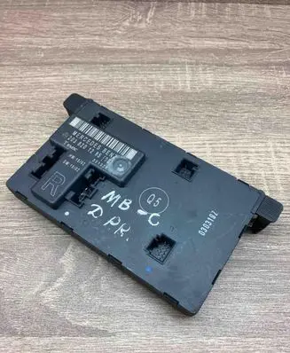 Mercedes-Benz C W203 Door control unit/module 2038201285 351320
