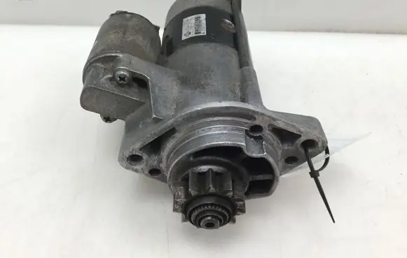 Nissan Navara Starter motor 23300EB300