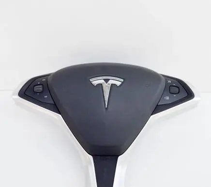 Tesla Model S Steering wheel airbag