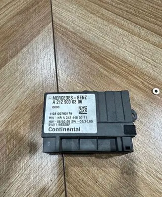 Mercedes-Benz C W204 Fuel injection pump control unit/module A2129000306 5WK11555EBF A2124460071