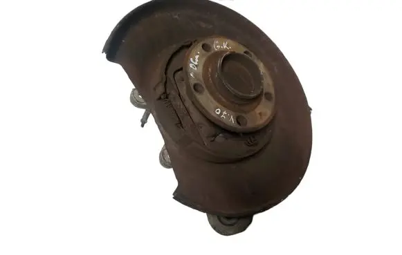 Volvo V70 Rear wheel hub 9200623
