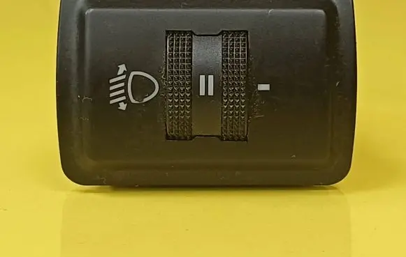 Audi A4 S4 B5 8D Headlight level height control switch 8D0941301C