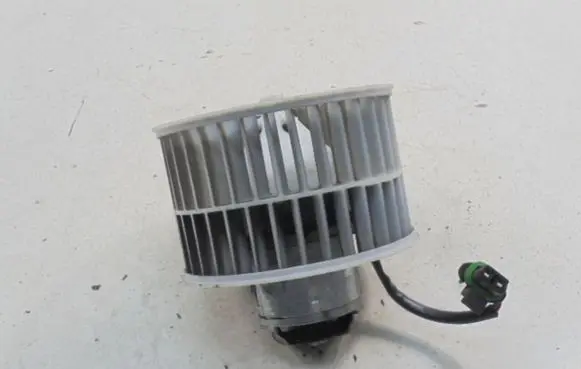 Renault Espace III Heater fan/blower 0130063506