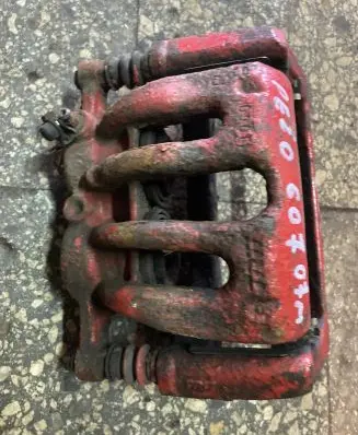Peugeot 607 Front brake caliper