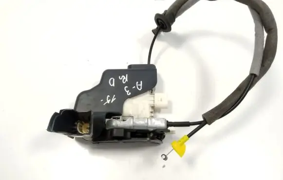 Audi A3 S3 8V Front door lock 8X2837016B
