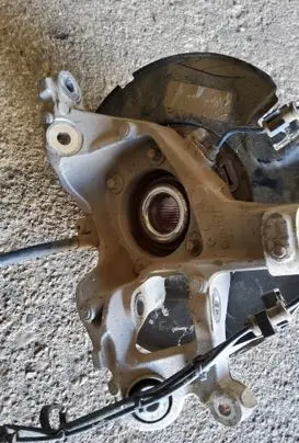 Dodge Challenger Rear wheel hub 6807970AA