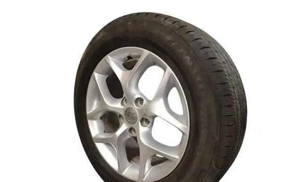 Chrysler Pacifica R18 alloy rim 5RJ43TRMAB
