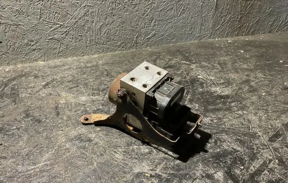 Subaru Forester SF ABS control unit/module F40HU411 B0091