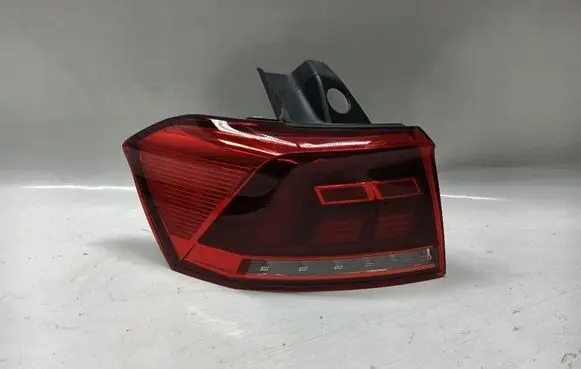 Volkswagen PASSAT B8 Rear/tail lights 3G9945095F