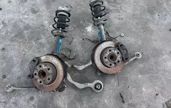 BMW 1 E81 E87 Front shock absorber/damper