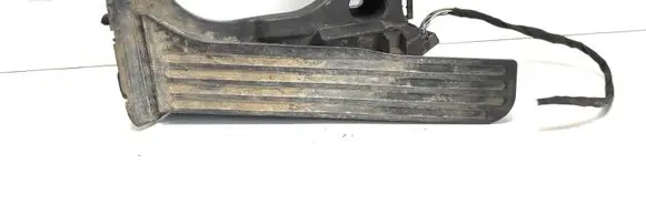 Volkswagen PASSAT B6 Accelerator throttle pedal 1K1721503L