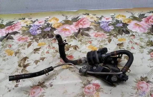 Toyota Corolla E120 E130 Webasto auxiliary heater fuel pump IN6902