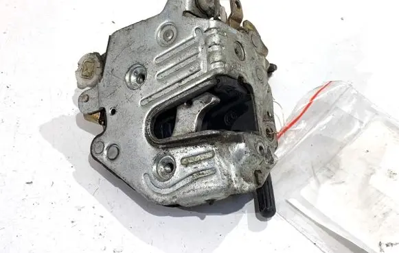 Mercedes-Benz 190 W201 Front door lock 