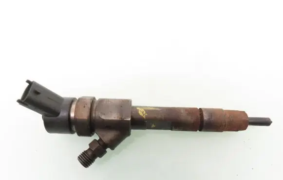 Nissan Primera Fuel injector 7700111014 0445110021