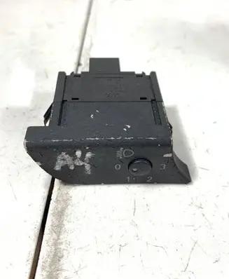 Audi A4 S4 B7 8E 8H Headlight level height control switch 8E2919094