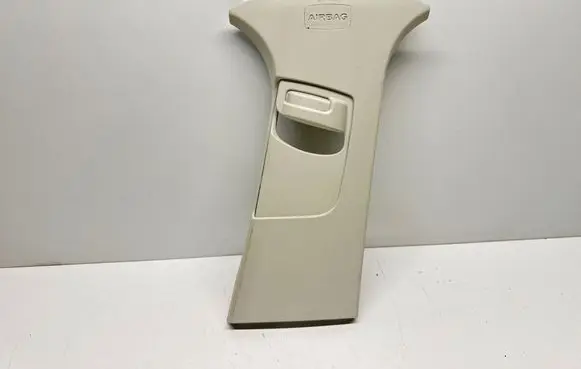 Ford Focus (B) pillar trim (top) BM51A24582A BM51-A24582-A