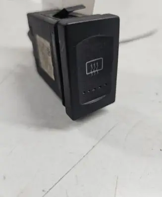Volkswagen PASSAT B5 Windscreen/window heater switch 3B0959621C