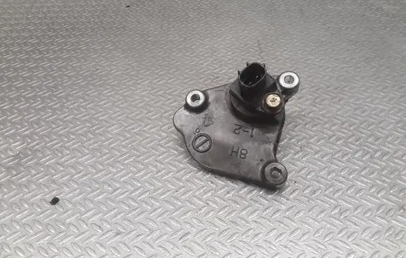 Nissan X-Trail T30 Crankshaft position sensor 