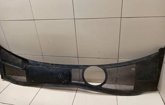 Audi A4 S4 B5 8D Wiper trim 8D1819417A 8D1819477 8D1819422