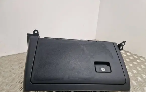 Toyota RAV 4 (XA50) Glove box 5543342090