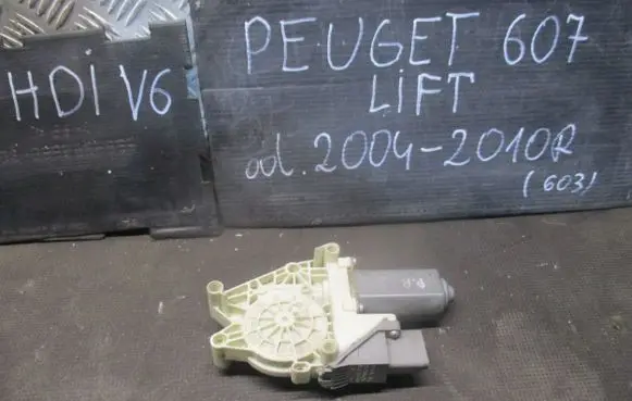 Peugeot 607 Front door window regulator motor 