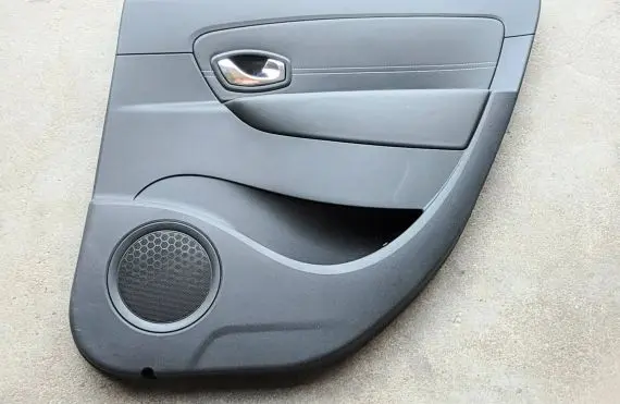 Renault Scenic III - Grand scenic III Rear door card panel trim 829A01540R 14185190 809000459R