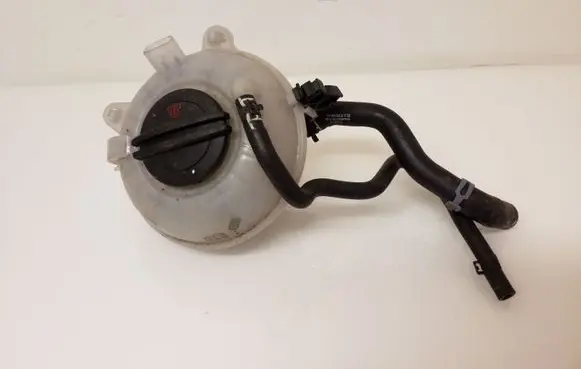 Volkswagen Golf SportWagen Coolant expansion tank/reservoir 5Q0121407F 5Q0121109Q