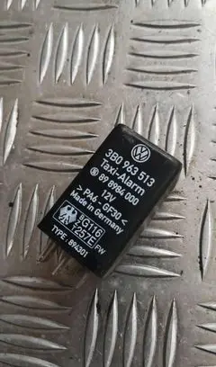 Audi A4 S4 B5 8D Other relay 3b0963513