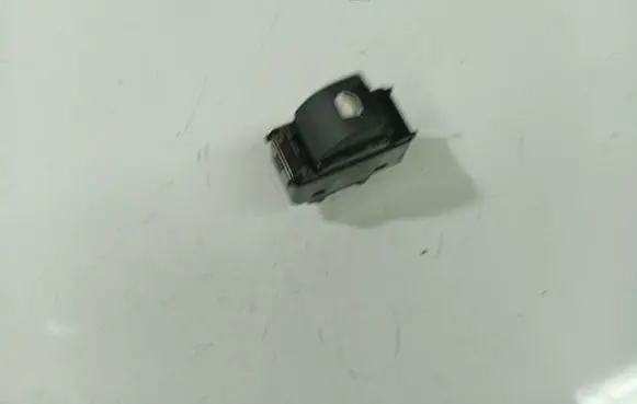 Citroen Berlingo Electric window control switch 