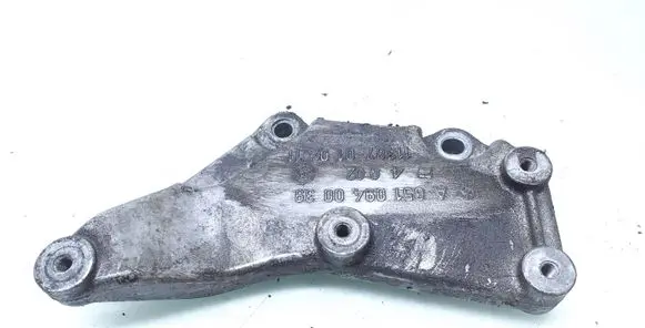 Mercedes-Benz CLS C218 X218 Engine mounting bracket A6510940039