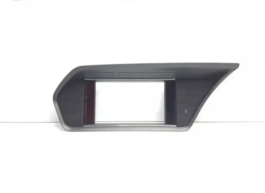 Mercedes-Benz E C207 W207 Radio/GPS head unit trim A2076800136