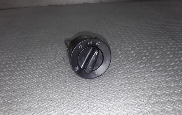 Skoda Fabia Mk2 (5J) Light switch 3B0941531B