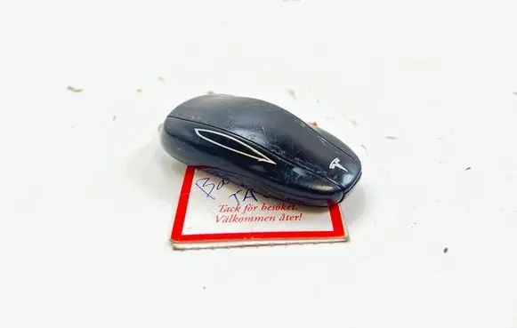 Tesla Model S Ignition key/card 