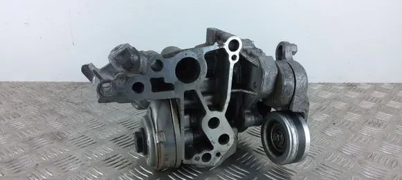 Toyota RAV 4 (XA40) Water pump 2241000432