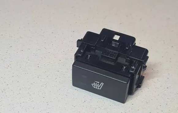 Subaru Outback (BS) Seat heating switch 75E961