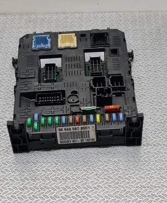 Citroen C4 Grand Picasso Fuse module 966405878001 140109 BSI04EV
