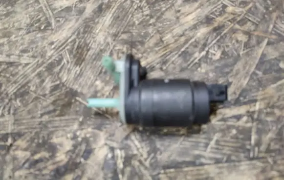 Opel Signum Windscreen/windshield washer pump 24439254